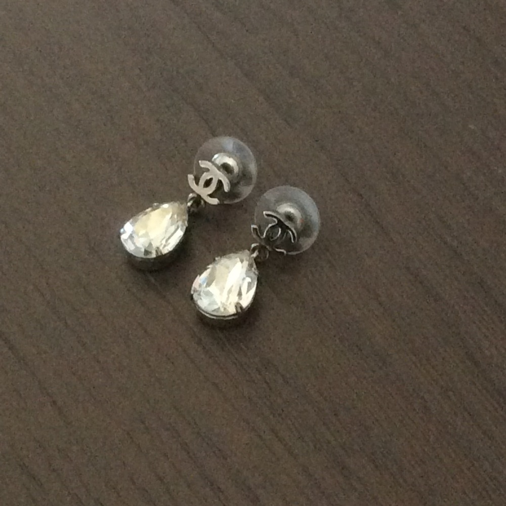 Chanel Drop Earrings - Picture 9 of 10